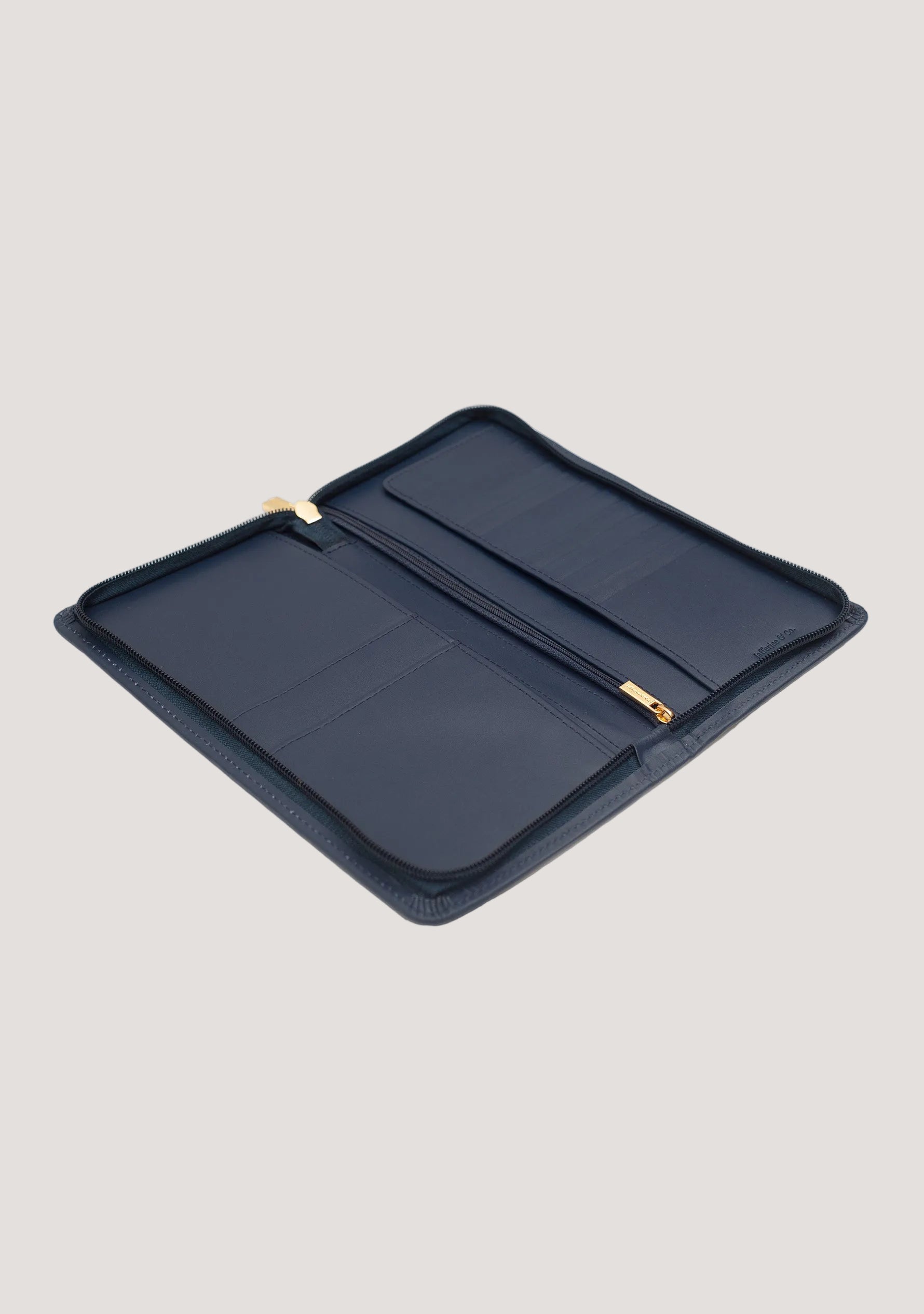 Continental Oxford Travel Wallet